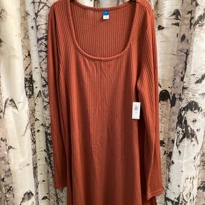 NWT long-sleeve Old Navy ribbed knit midi dress